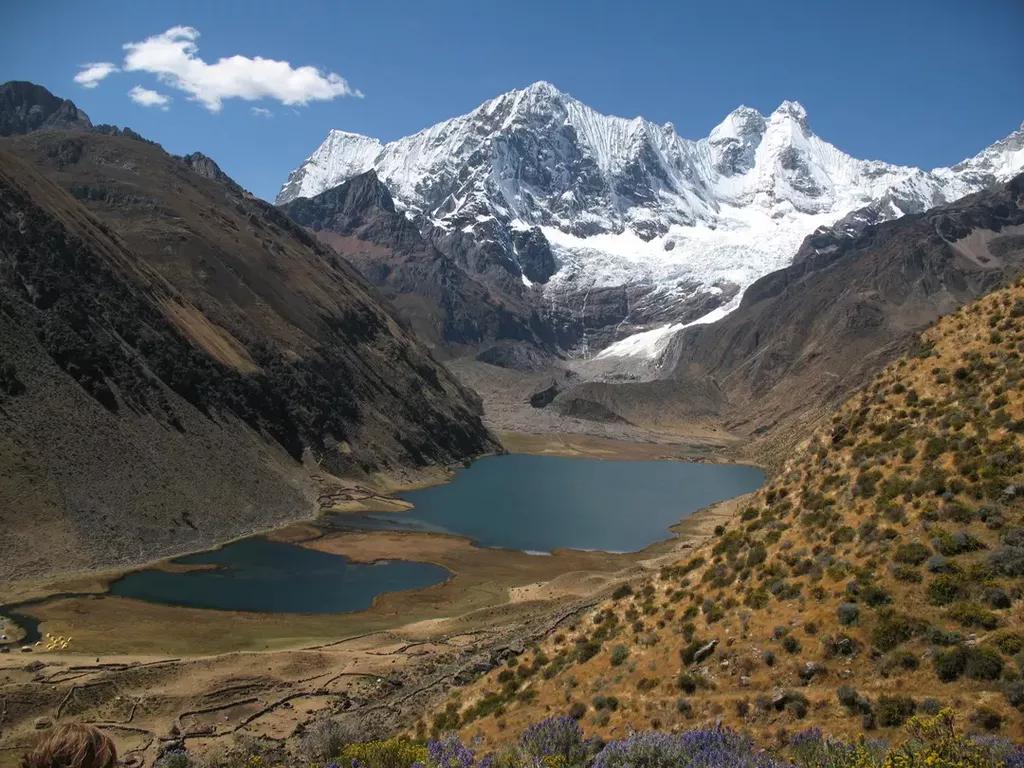 huayhuash trek-background image
